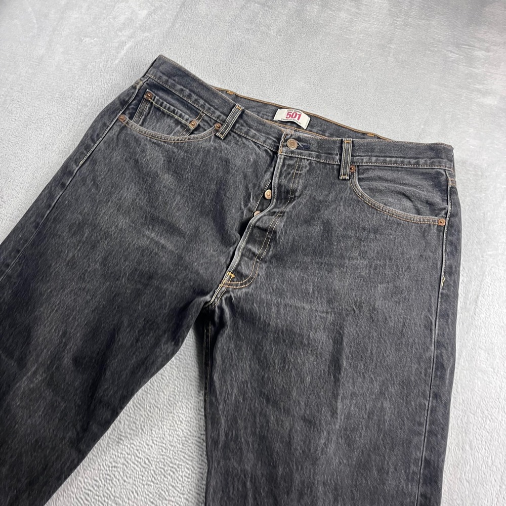 Levis 501 Mens Straight Leg Button Fly Faded Black Jeans 40x32 100% Cotton - Picture 2 of 13